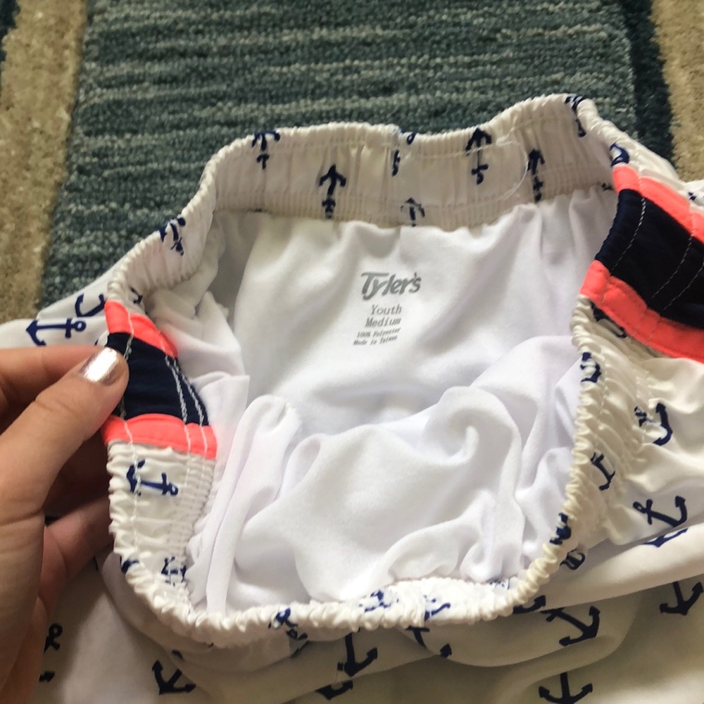 Anchor shorts - Picture 2 of 3